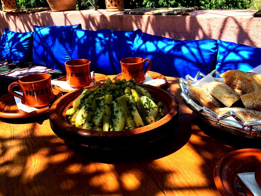 Dar Aglzime Hotel Aroumd Luaran gambar