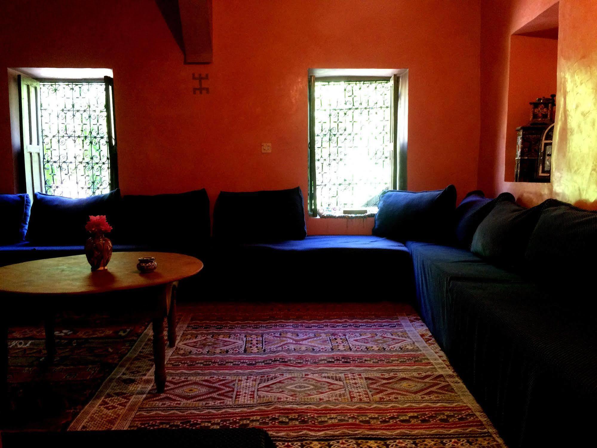Dar Aglzime Hotel Aroumd Luaran gambar