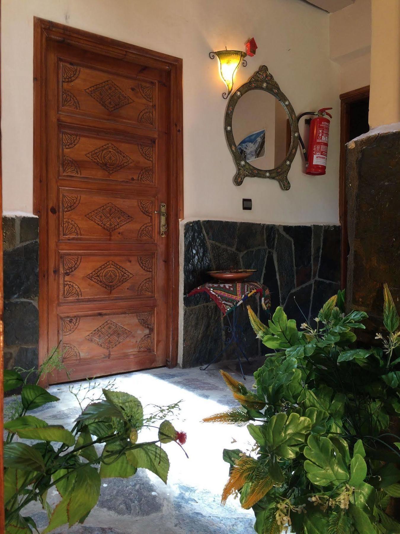 Dar Aglzime Hotel Aroumd Luaran gambar